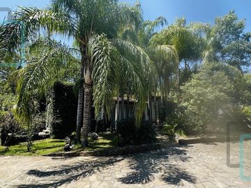 CASA EN VENTA COLONIA SAN FRANCISCO ZONA CARRETERA NACIONAL SANTIAGO