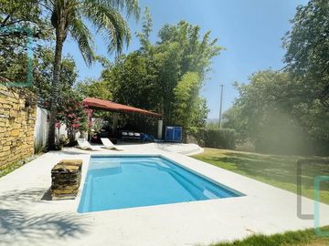 CASA EN VENTA COLONIA SAN FRANCISCO ZONA CARRETERA NACIONAL SANTIAGO