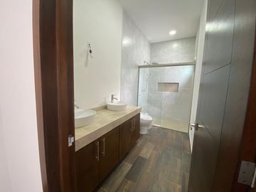 Casa en Fraccionamiento Burgos