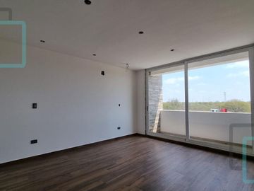 CASA EN VENTA LAS CRUCES CAMPO DE GOLF ZONA APODACA