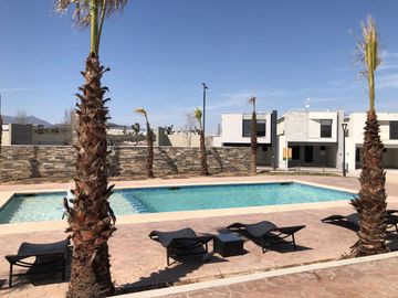CASA EN VENTA ZONA DOMINIO CUMBRES