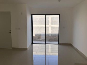 CASA EN VENTA ZONA DOMINIO CUMBRES
