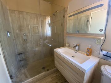 Casa en Venta y Renta  dentro de Calle cerrada con Seguridad, en  Palmira Tinguindin, Cuernavaca Mor