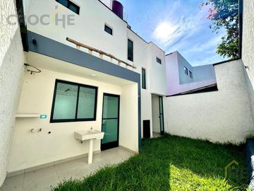 Casa en venta Fraccionamiento Santa Maria Coatepec Ver.