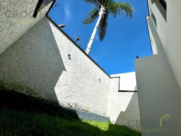 Casa en venta Fraccionamiento Santa Maria Coatepec Ver.