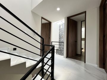 Moderna Casa En Venta En Lomas De Angelópolis III