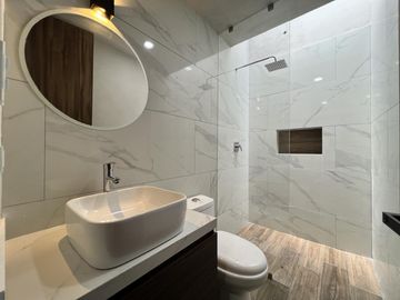 Moderna Casa En Venta En Lomas De Angelópolis III