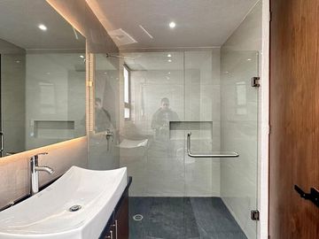 Casa en  venta de 4 recamaras en Angelopolis Parque Colima, Puebla.