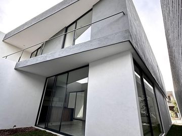 VENTA CASA NUEVA SIERRA NOGAL LEON GUANAJUATO
