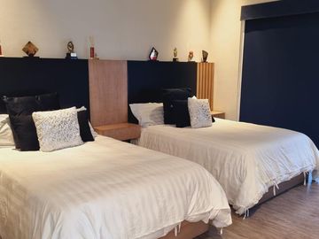 Casa en  venta Portal del Huajuco carretera Nacional