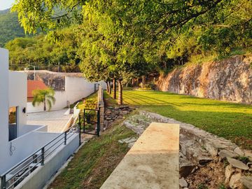 Casa en  venta Portal del Huajuco carretera Nacional