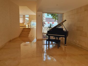 Casa en  venta Portal del Huajuco carretera Nacional