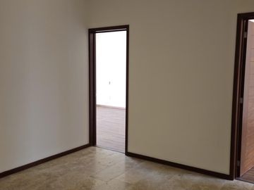 SE VENDE CASA CON VISTA EN LA LOMA CLUB DE GOLF