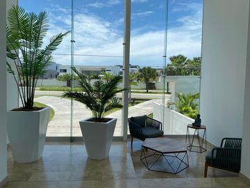 PUNTA TIBURON, Departamento en RENTA con vista al campo de golf y al manglar, 3 recamaras con baño