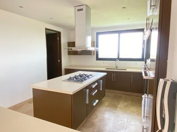 PUNTA TIBURON, Departamento en RENTA con vista al campo de golf y al manglar, 3 recamaras con baño