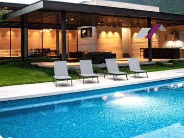 Fracc. Castaños del Vergel -CARRETERA NACIONAL- Casa VENTA Zona Sur MONTERREY, 377 m2
