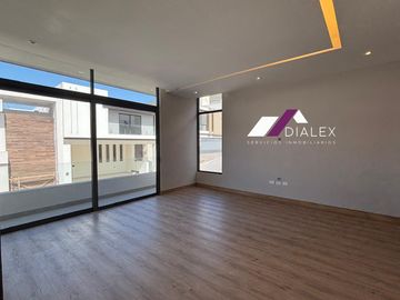Fracc. Castaños del Vergel -CARRETERA NACIONAL- Casa VENTA Zona Sur MONTERREY, 377 m2