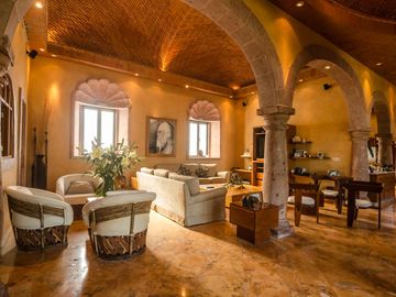 Casa Colonial de 7 Habitaciones en Venta en Isla Mujeres