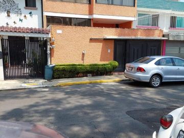 Venta casa en Haciendas Coyoacan Coapa fraccionamiento cerrado con vigilancia
