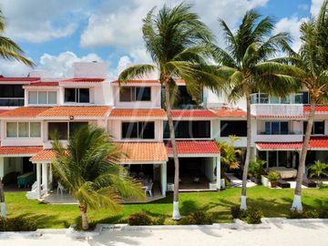 Casa en Venta y Renta en Cancun en Villa de Pescadores, Frente al Mar
