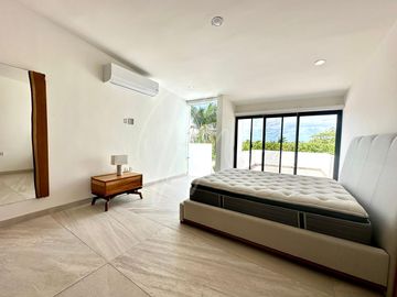 Casa en Venta y Renta en Cancun en Villa de Pescadores, Frente al Mar