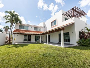 Casa en Venta en Villa Magna, Cancún