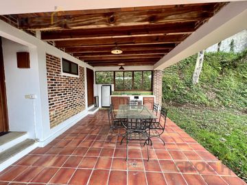 Casa en venta en Camino antiguo a Coatepec zona Briones.