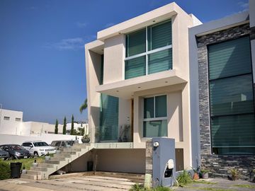 Casa en venta en Hacienda Casa Fuerte, San Agustín