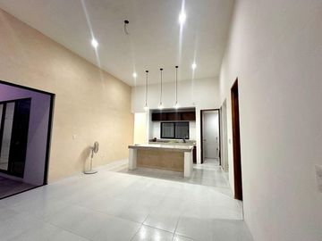 Casa de una planta con alberca en Conkal, Norte de Mérida.