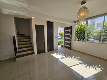 Casa en venta Paseo Gardenias, Toluca Edomex.