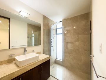 CASA EN  VENTA EN PARQUE POTOSÍ, ZONA LOMAS DE ANGELÓPOLIS III