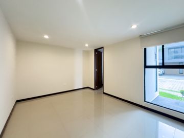 CASA EN  VENTA EN PARQUE POTOSÍ, ZONA LOMAS DE ANGELÓPOLIS III