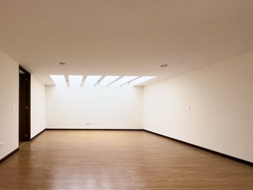 CASA EN  VENTA EN PARQUE POTOSÍ, ZONA LOMAS DE ANGELÓPOLIS III