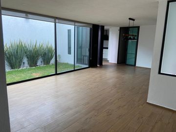 Casa en  venta con 4 recamaras en Morillotla a 2 min de UDLAP