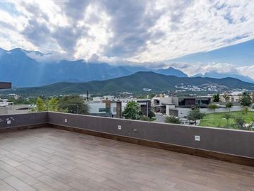 CASA EN VENTA LA JOYA RESIDENCIAL por el uro MONTERREY