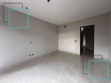 CASA EN VENTA COLONIA LOS CRISTALES ZONA CARRETERA NACIONAL MONTERREY