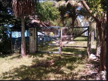CASA ENFRENTE DE LA BAHIA DE CHETUMAL
