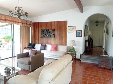 Casa en venta en zona Dorada de Cuernavaca