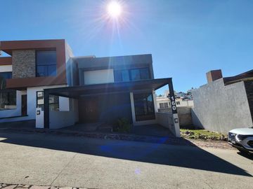 Casa en Venta en Vistas Altozano