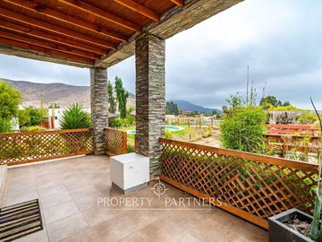 Casa en Parcela con acceso Controlado