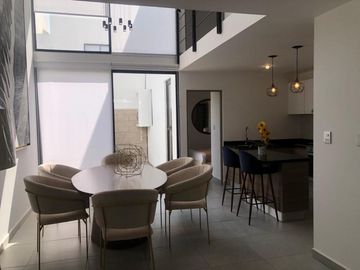 Casa con recamara en Planta Baja