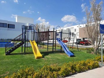 Casa con recamara en Planta Baja