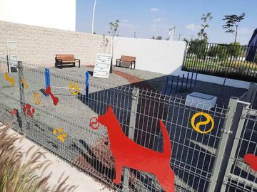 Casa con recamara en PB y roof