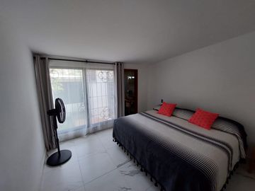 CASA EN LAS FINCAS