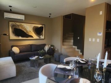 CASA en VENTA Fraccionamiento privado -CARRETERA NACIONAL- Monterrey 228 m2