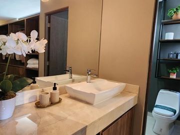 CASA en VENTA Fraccionamiento privado -CARRETERA NACIONAL- Monterrey 228 m2