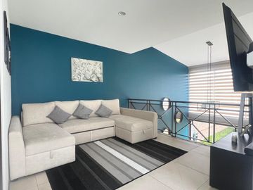 Venta de Casa Fracc. Pedregal del Bosque, Calimaya  URGE  POR CAMBIO DE RESIDENCIA BAJA DE PRECIO