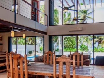 PRECIOSA CASA EN AKUMAL FRENTE AL MAR!