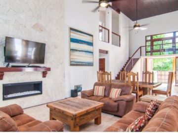 PRECIOSA CASA EN AKUMAL FRENTE AL MAR!