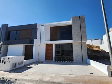 Casa en  Venta en Río Altozano Fraccionamiento privado